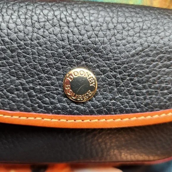 Dooney & Bourke Black & Tan Pebble Leather Wristlet - Picture 4 of 5